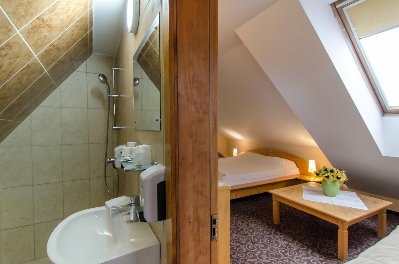 Pensiunea Casa Tepes Braşov Exteriör bild